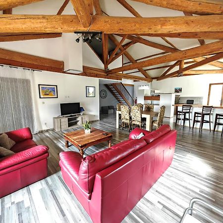 Maison 3 Chambres Avec Piscine Couverte Lespignan Zewnętrze zdjęcie