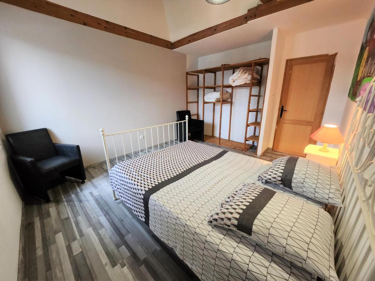 Maison 3 Chambres Avec Piscine Couverte Lespignan Zewnętrze zdjęcie